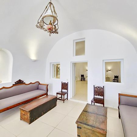 Karpimo Horizon - Caldera View With Private Hot Tub Villa Firostefani Dış mekan fotoğraf
