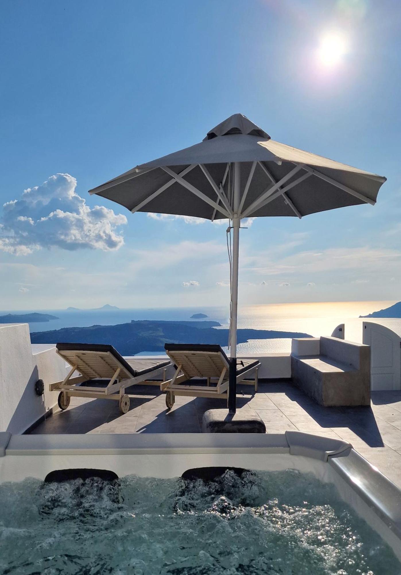 Karpimo Horizon - Caldera View With Private Hot Tub Villa Firostefani Dış mekan fotoğraf