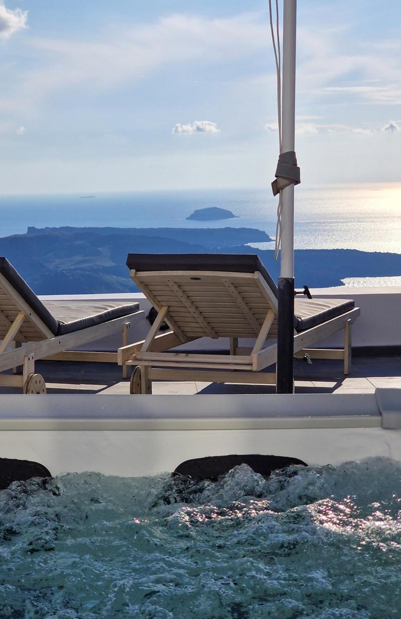 Karpimo Horizon - Caldera View With Private Hot Tub Villa Firostefani Dış mekan fotoğraf