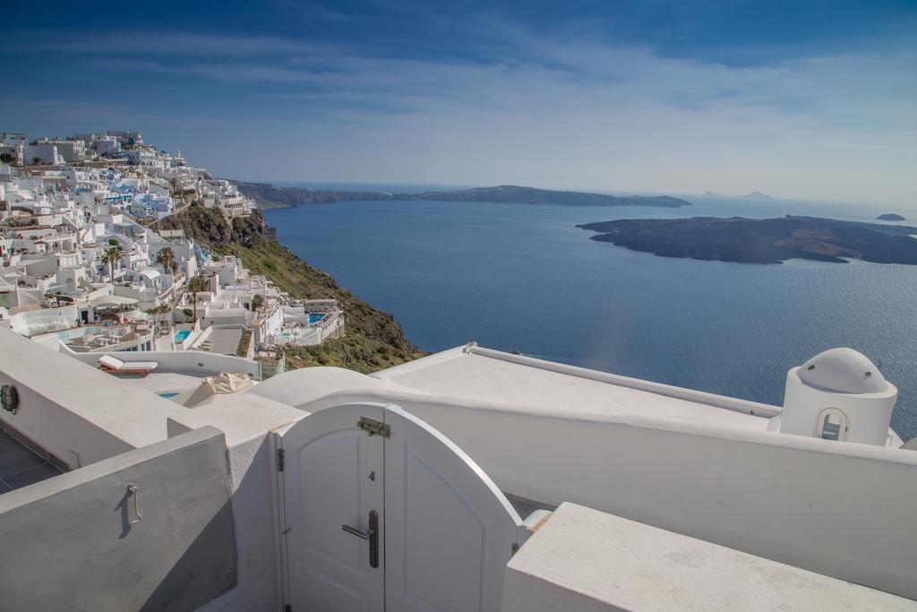 Karpimo Horizon - Caldera View With Private Hot Tub Villa Firostefani Oda fotoğraf