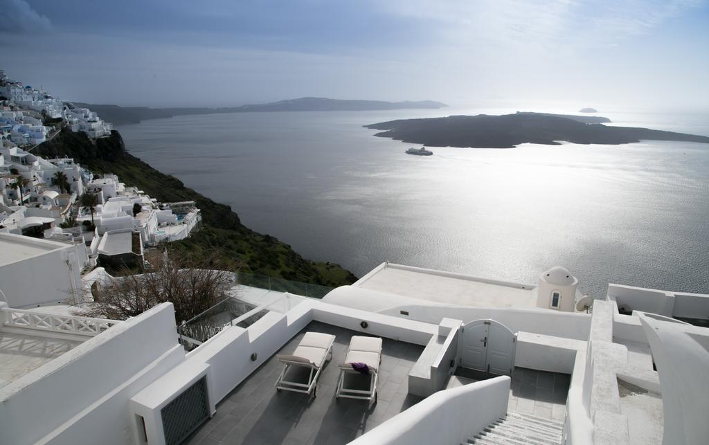 Karpimo Horizon - Caldera View With Private Hot Tub Villa Firostefani Oda fotoğraf