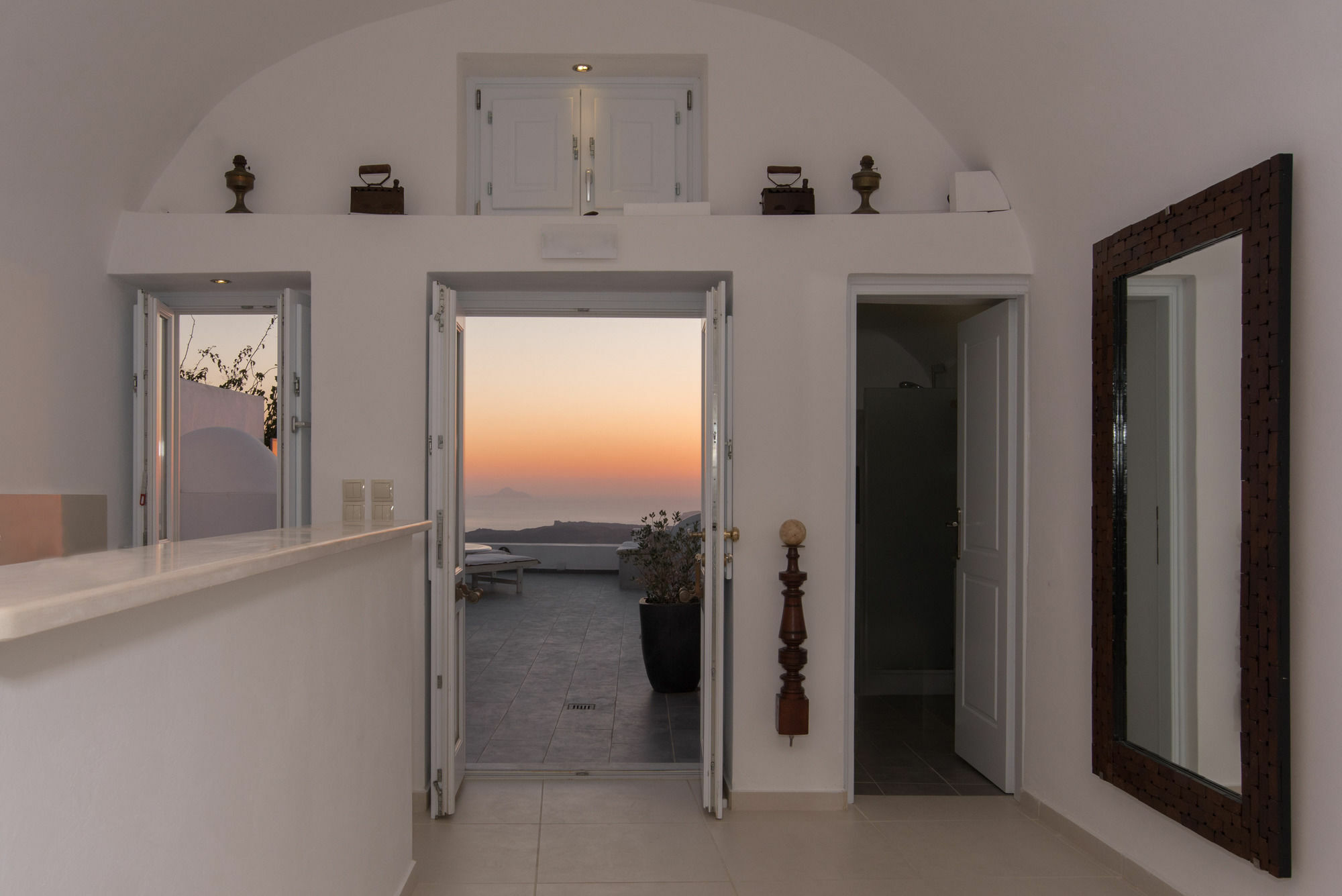 Karpimo Horizon - Caldera View With Private Hot Tub Villa Firostefani Dış mekan fotoğraf